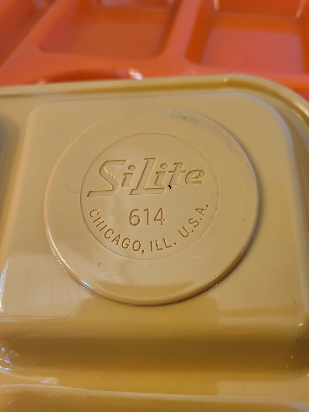 Lot Of 8 1970s SiLite #614 Cafeteria Trays Orange/Gold/Avocado
